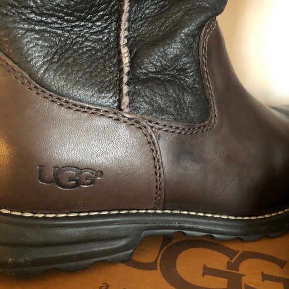 “Brooks” tall UGGS - Picture 7 of 8